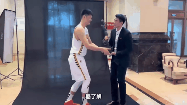 包含卡尔蒂斯全力冲击冠军，关键球员备战状态受关注的词条