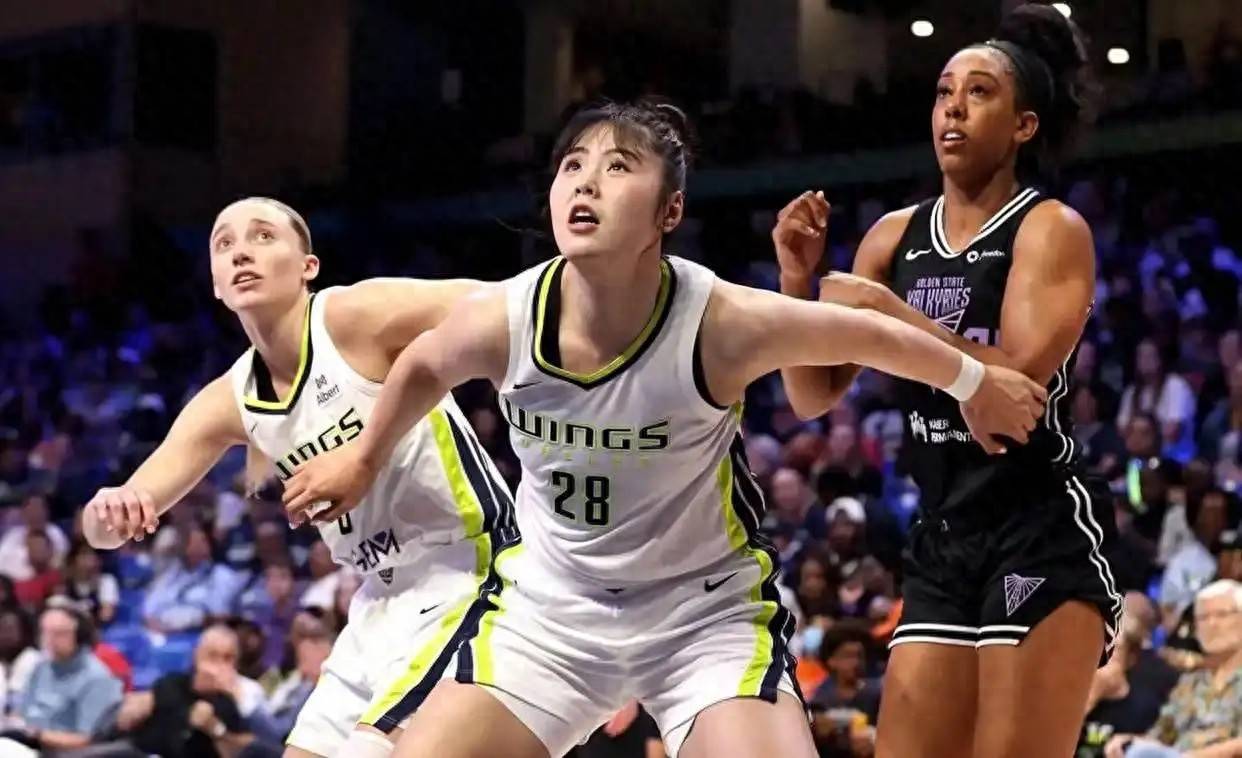 WCBA国内顶薪球员的薪资是WNBA中国球员的三倍的简单介绍